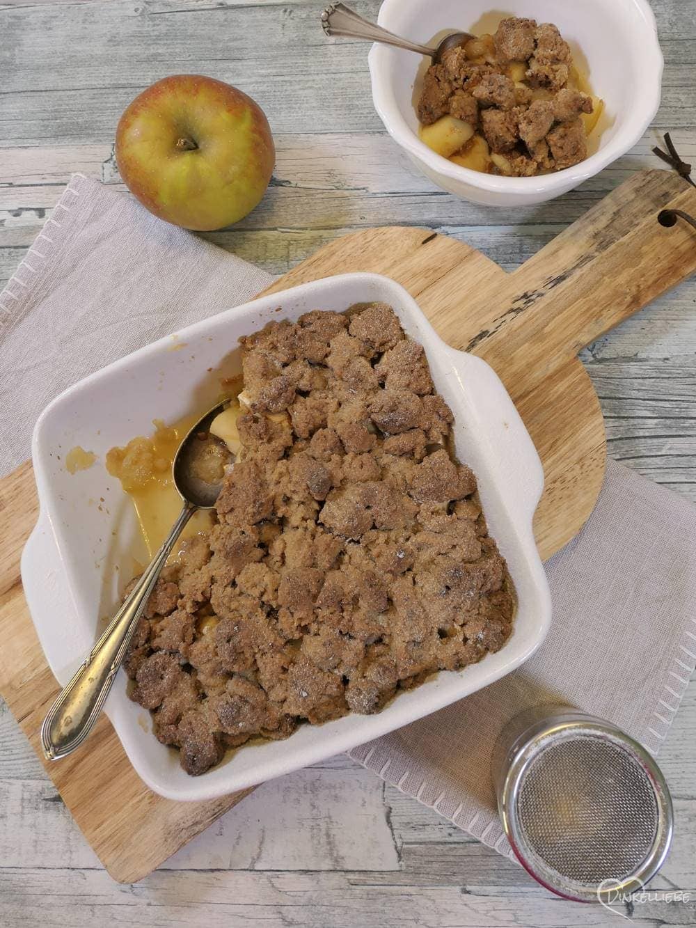 Cinnamon Apple Crumble mit Schuss