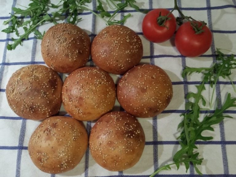 Softe Dinkel-Burgerbuns